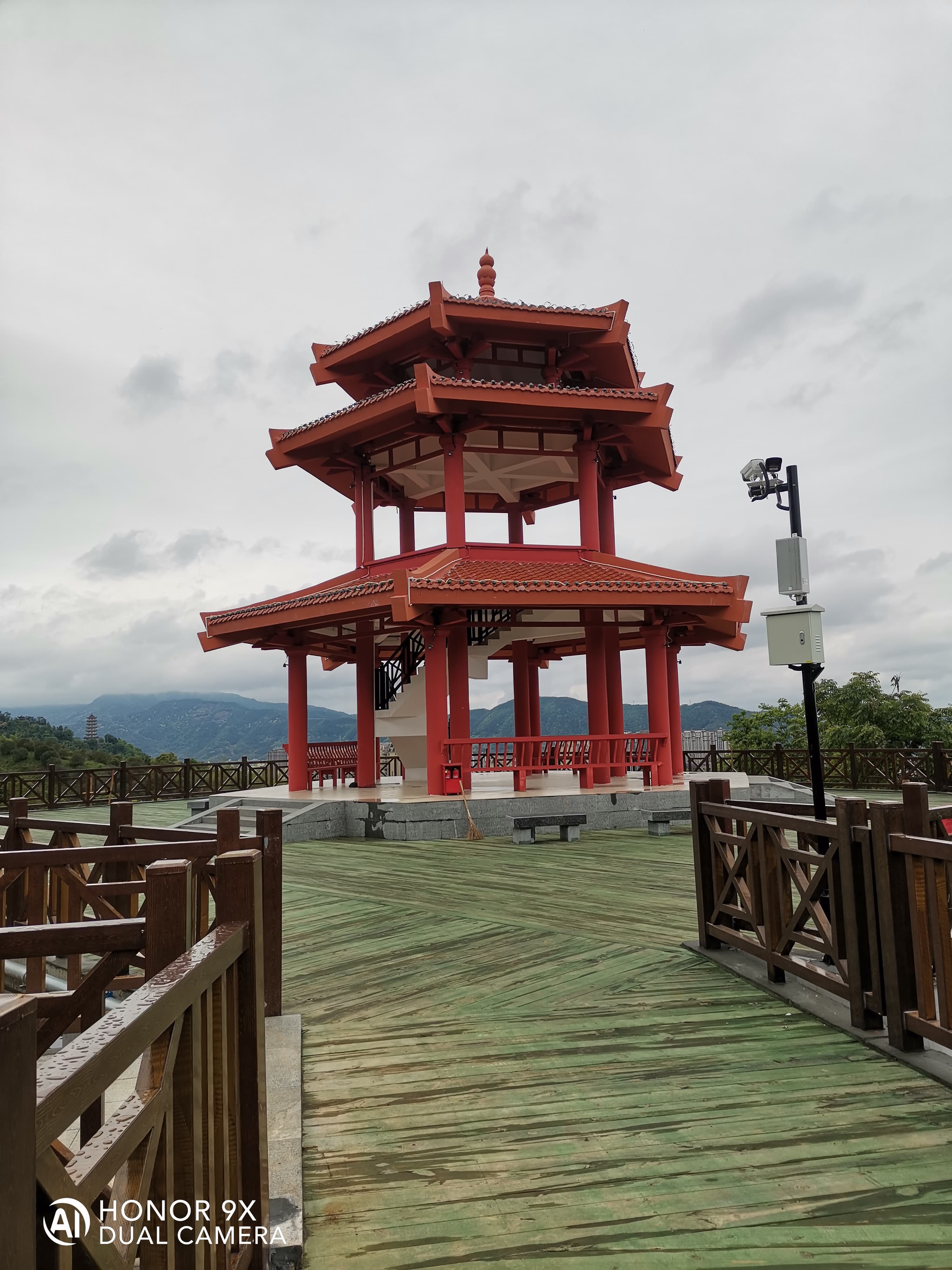 建瓯市云际山公园建设项目（玻璃栈道）